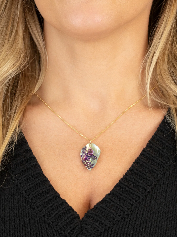 Holly Yashi Blooming Elm Necklace Sage