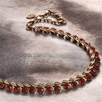 Sweet Romance Iconic 1950s Collar Necklace Garnet