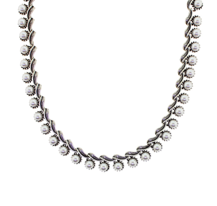 Sweet Romance Iconic 1950s Collar Necklace Silver Pearl