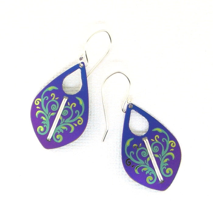 Holly Yashi Artisan Handcrafted Jewelry Specializing in Niobium